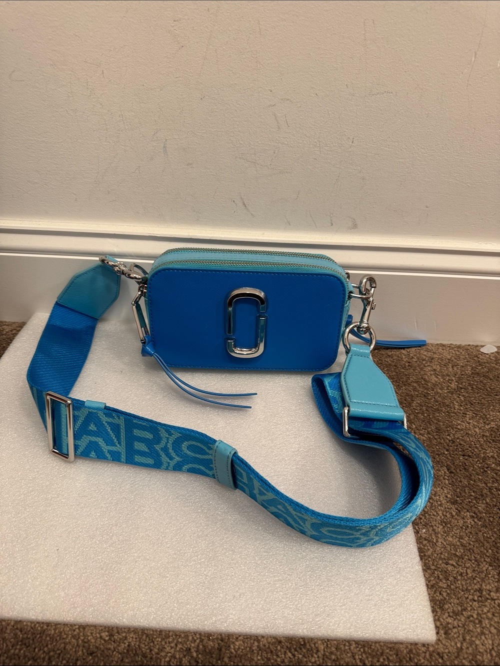 Marc Jacobs the snapshot bi color leather crossbody bag purse